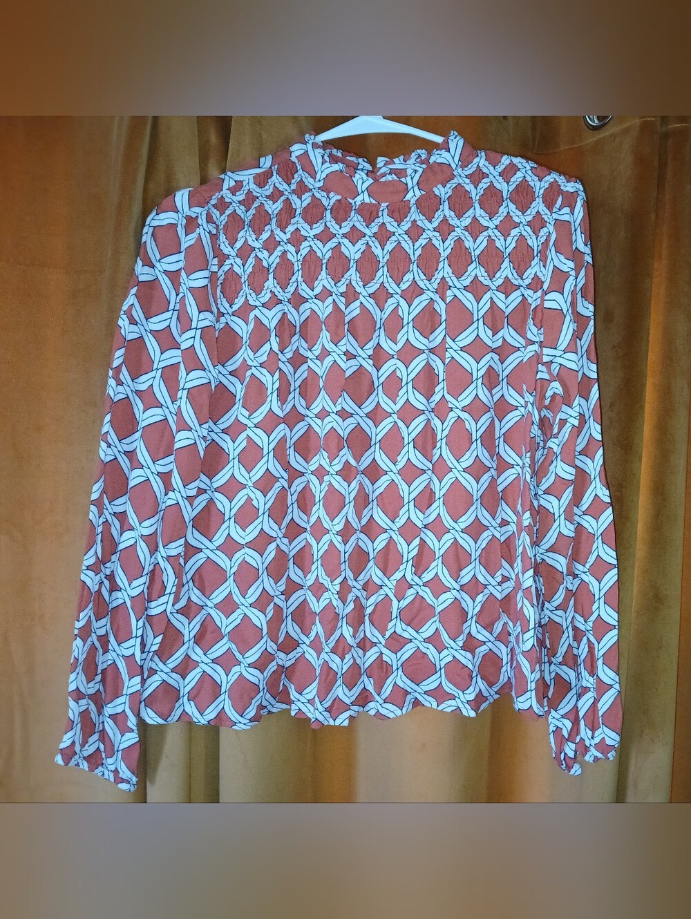 crown & ivy Rust and White Geometric Long-Sleeve Top